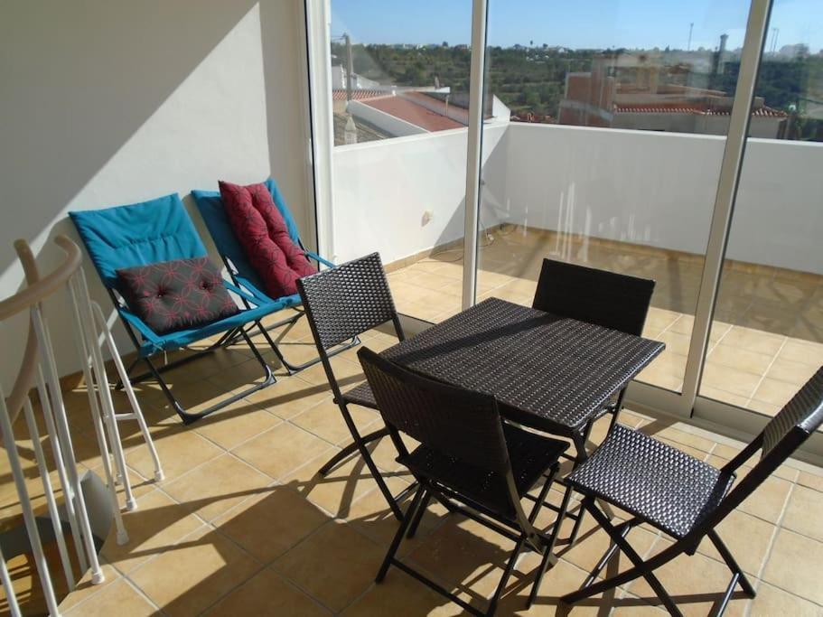 Casa Azul Em Alcantarilha - Algarve ภายนอก รูปภาพ